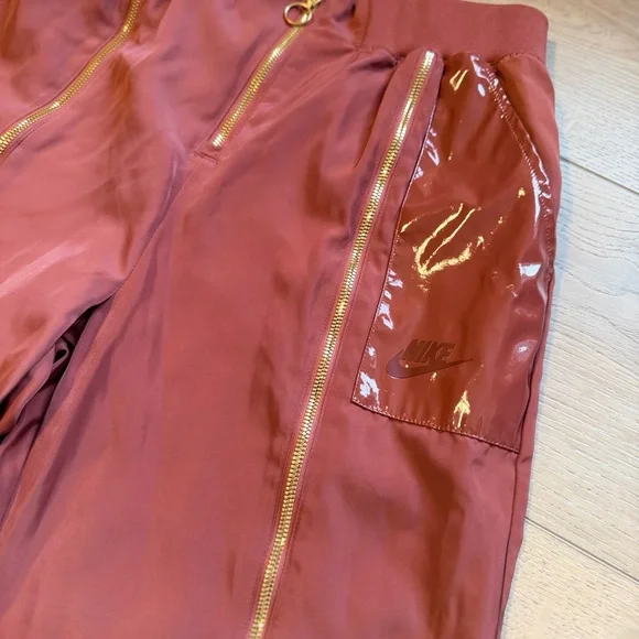 🌶️ Nike SPORTSWEAR ICON CLASH WOVEN PANTS. Size Medium - Picture 4 of 6